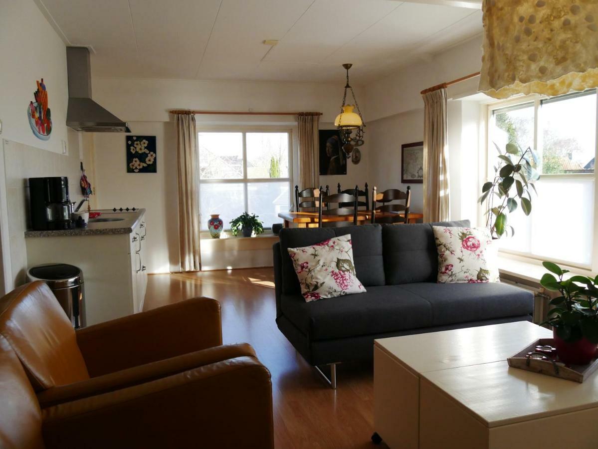 d'AldeSkoalle Molkwerum Eksteriør bilde